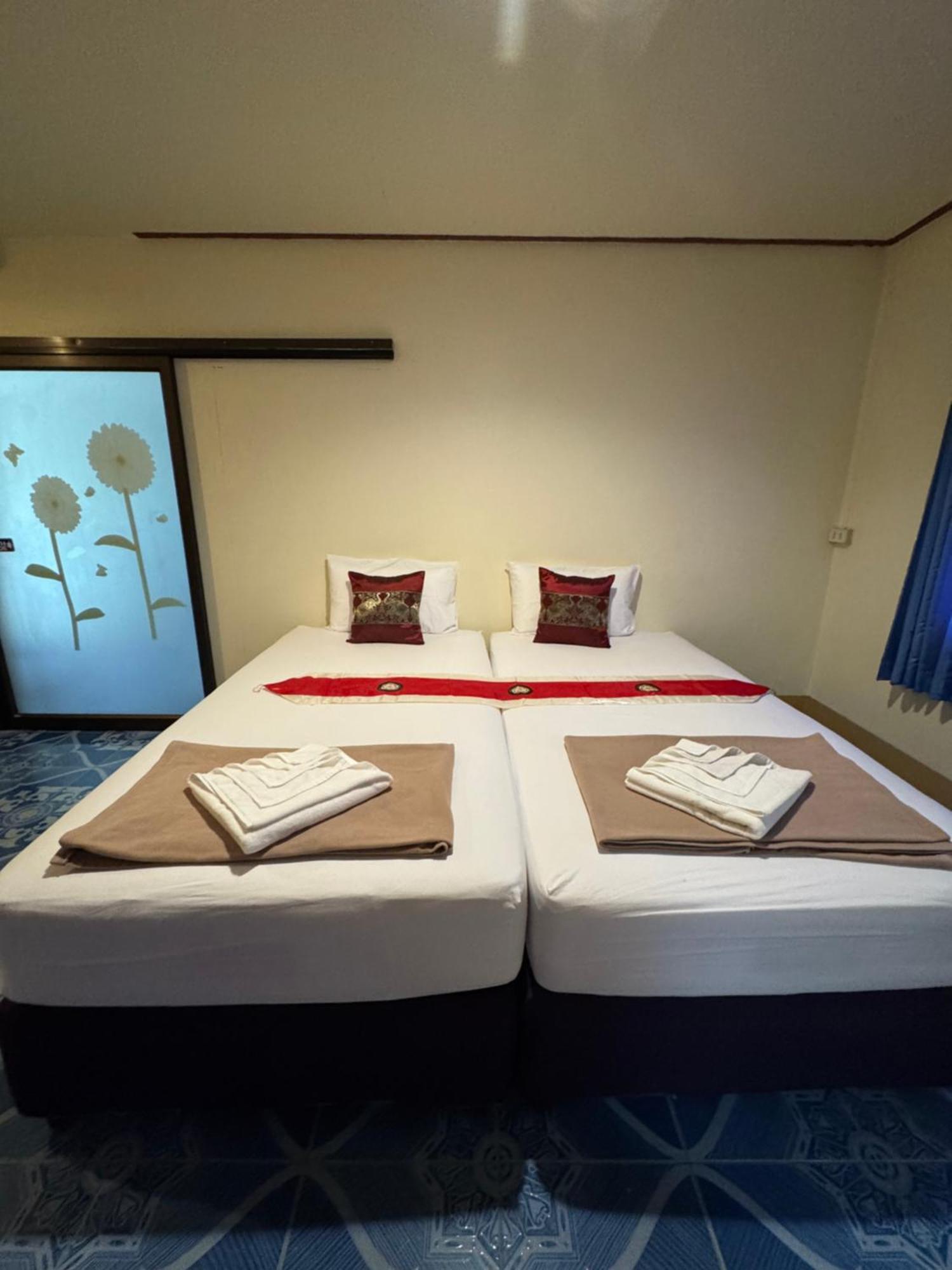 Hotel Baan Klong House à Baan Khai Extérieur photo