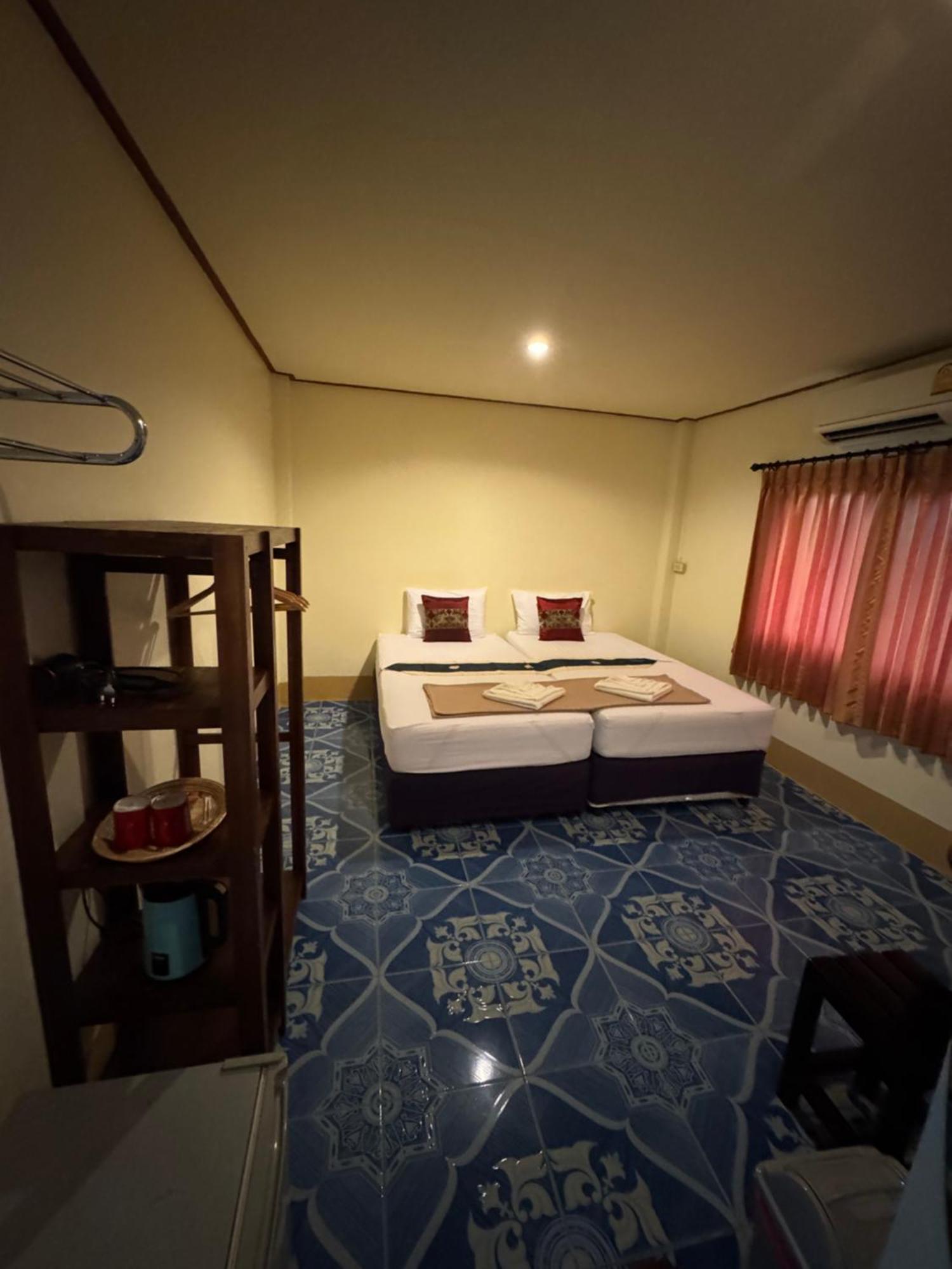 Hotel Baan Klong House à Baan Khai Extérieur photo